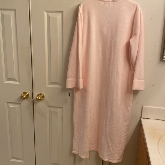 Miss Elaine pink zip up robe - Picture 2 of 5